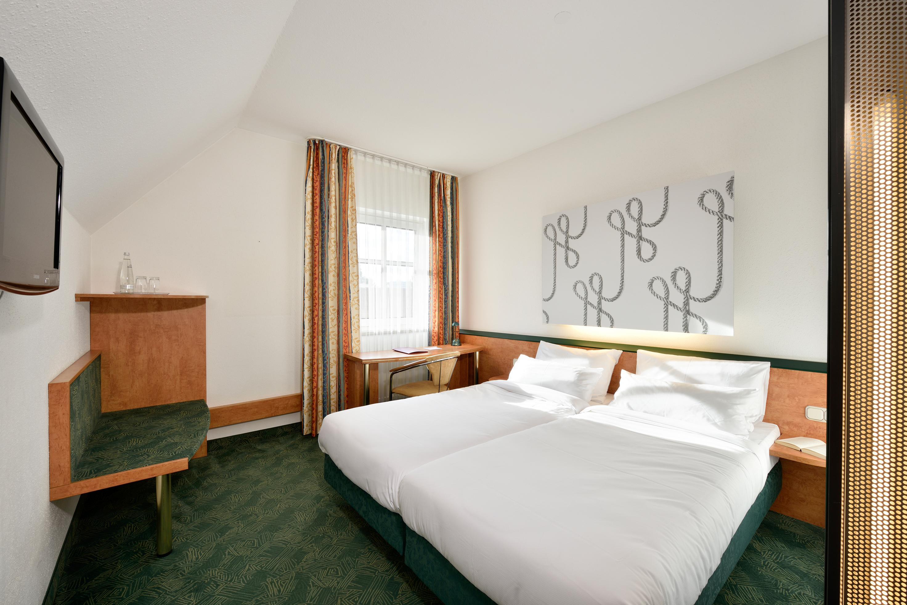 ดาส ไซเดิล - โฮเต็ล แอนด์ ทากุง - มึนเชิน เวสต์ Hotel พุคไฮม์ ภายนอก รูปภาพ