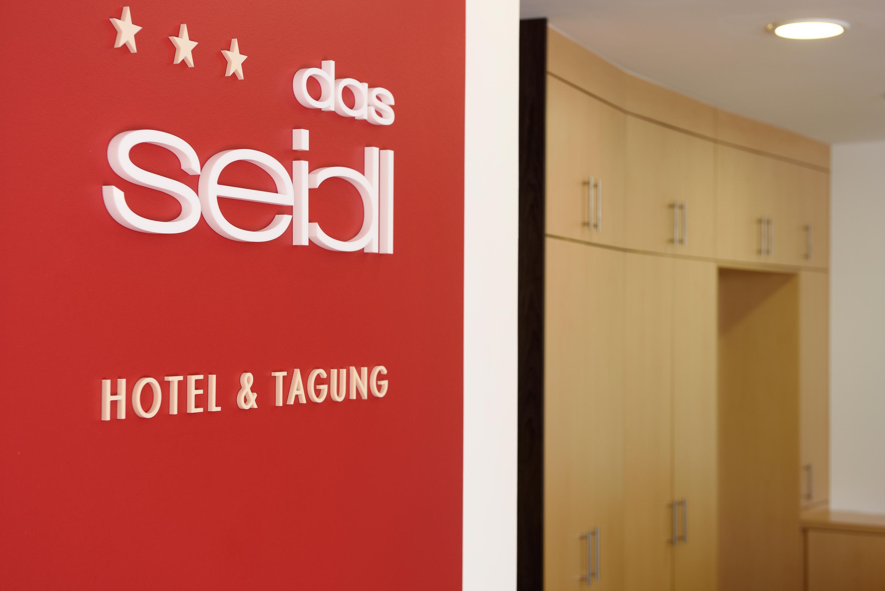 ดาส ไซเดิล - โฮเต็ล แอนด์ ทากุง - มึนเชิน เวสต์ Hotel พุคไฮม์ ภายนอก รูปภาพ