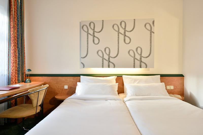 ดาส ไซเดิล - โฮเต็ล แอนด์ ทากุง - มึนเชิน เวสต์ Hotel พุคไฮม์ ภายนอก รูปภาพ